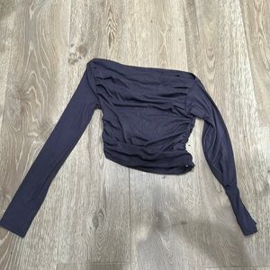 One shoulder long sleeve crop top